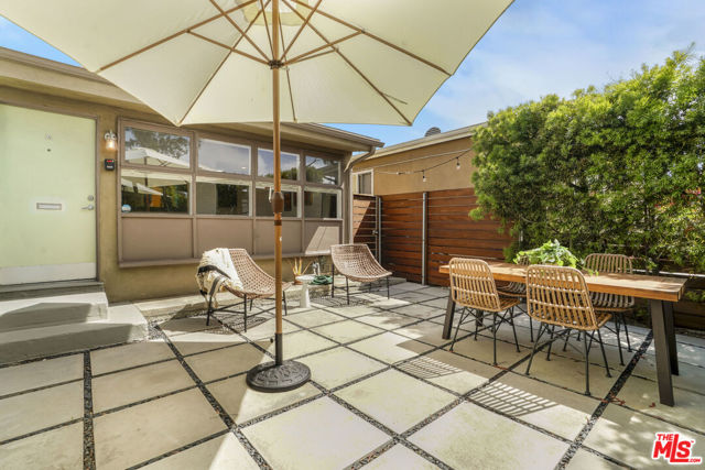 2404 Ocean Park Boulevard, Santa Monica CA: https://media.crmls.org/mediaz/43bdf67b-7aee-4e60-9cfd-2b6fd407b098.jpg