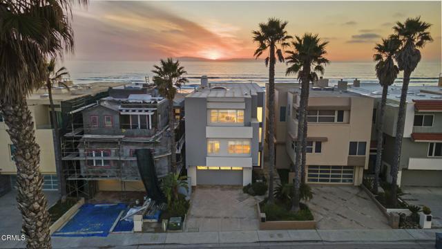 815 Mandalay Beach Road, Oxnard CA: https://media.crmls.org/mediaz/43be2984-e831-4535-92c1-c7001bae2bca.jpg