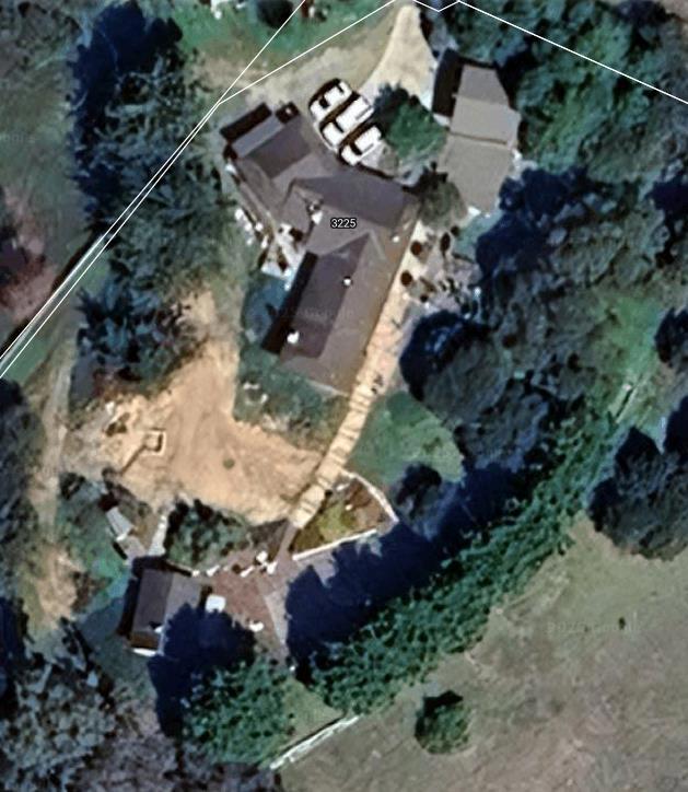 3225 Hillman Lane, Royal Oaks CA: https://media.crmls.org/mediaz/43bfd400-1e70-4a9c-a370-2663cce572c8.jpg