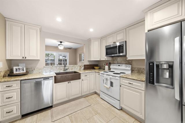 Home for Sale in Bonita