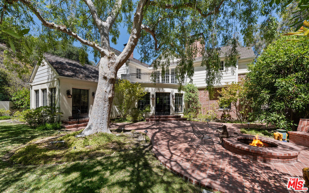 1115 N Beverly Drive