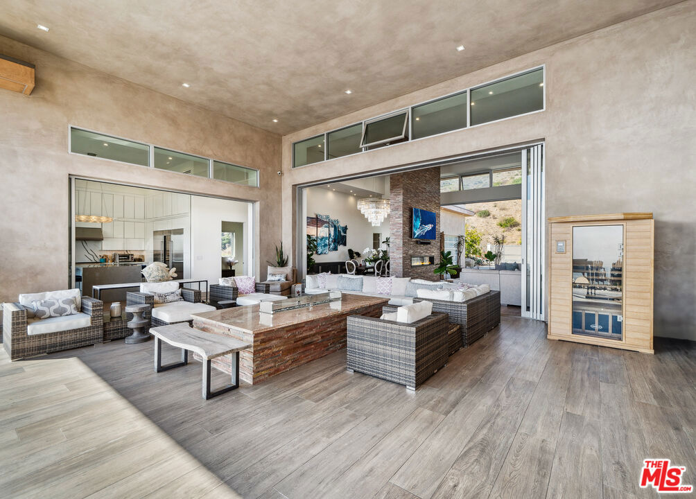 MLS #25535767 image #30