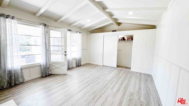565 W El Morado Court, Ontario CA: https://media.crmls.org/mediaz/43c0f108-32ec-419d-9d90-19c92baf0b0f.jpg