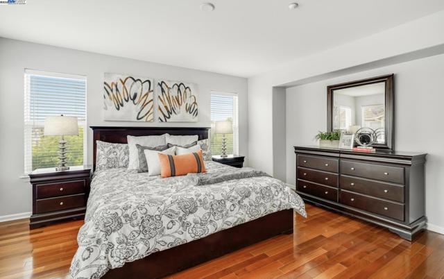 6217 Byron Ln, San Ramon CA: https://media.crmls.org/mediaz/43c1968a-08ec-4e97-ae2a-282951f43c38.jpg