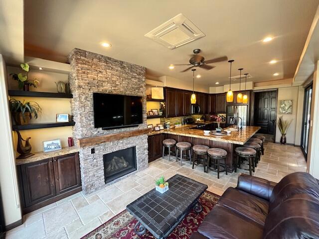 80501 Avenue 48, Indio CA: https://media.crmls.org/mediaz/43c277d2-7255-4419-bdc6-b76f93ce8900.jpg