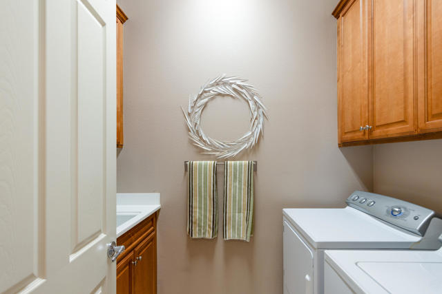 41412 Calle Pampas, Indio CA: https://media.crmls.org/mediaz/43c35078-9669-43a5-8d5d-904b1405da22.jpg