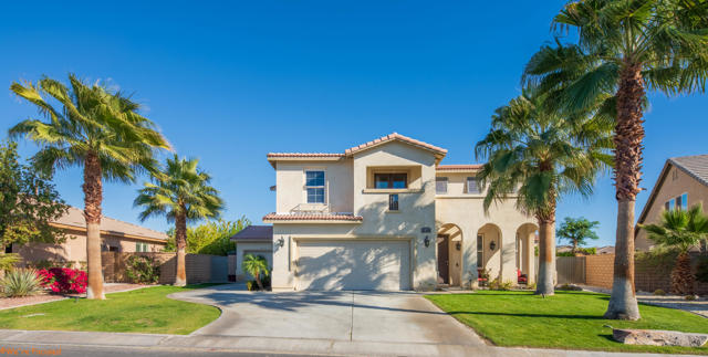 37434 Bradford Drive, Indio CA: https://media.crmls.org/mediaz/43c3e1f4-0efa-453e-9f98-ccb025d7f589.jpg