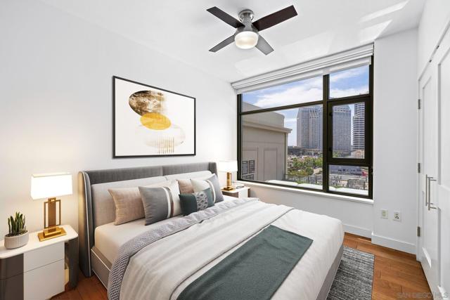 700 W E St, San Diego CA: https://media.crmls.org/mediaz/43c46248-1ec8-40ec-ae02-9ca5508047d0.jpg