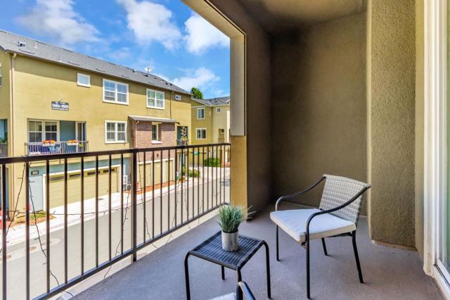 1490 Coyote Creek Way, Milpitas CA: https://media.crmls.org/mediaz/43c4fb5e-e6bc-44e5-a20d-dd434ae66334.jpg