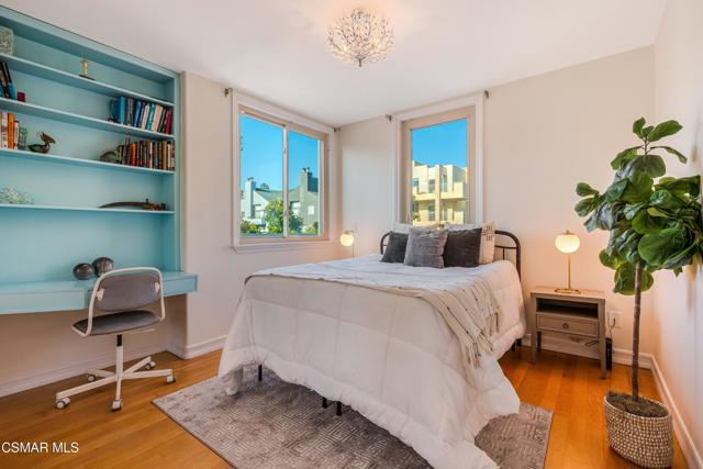 1645 Malcolm Avenue, Los Angeles CA: https://media.crmls.org/mediaz/43c55e39-a142-4401-a27a-b24f20d3039f.jpg