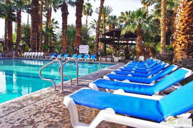 70875 Dillon Road, Desert Hot Springs CA: https://media.crmls.org/mediaz/43c792eb-206a-42e5-9627-d2a063125eb9.jpg