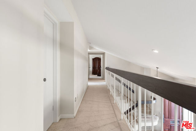 17992 Huntington Circle, Villa Park CA: https://media.crmls.org/mediaz/43c827d2-c755-4265-b0b1-f80f60a52bc7.jpg