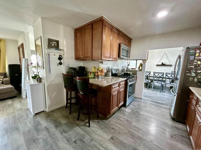 Detail Gallery Image 13 of 20 For 17400 Valley Bld #24,  Fontana,  CA 92335 - 3 Beds | 2 Baths