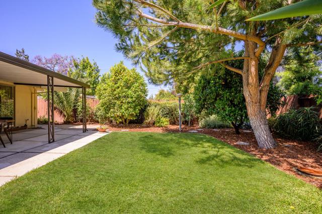3129 Stelling Drive, Palo Alto CA: https://media.crmls.org/mediaz/43c8424c-17bf-480b-81dc-bc7bb7fecc90.jpg