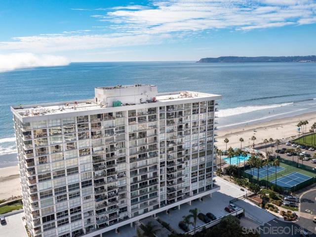 1830 Avenida Del Mundo, Coronado CA: https://media.crmls.org/mediaz/43c84e62-7152-460e-afe1-5a1861f8623b.jpg