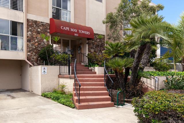 5015 Cape May Ave, San Diego CA: https://media.crmls.org/mediaz/43c86887-718c-4629-a4b5-a3ff283b6794.jpg