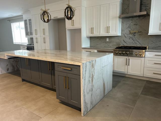 41575 Ashford Place Place, Indio CA: https://media.crmls.org/mediaz/43c8f59f-9c55-4d91-b47b-5c4074a3e485.jpg