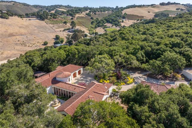11725 Camino Escondido Road, Carmel Valley CA: https://media.crmls.org/mediaz/43c9123f-84c2-46c4-a784-a36810c0882b.jpg
