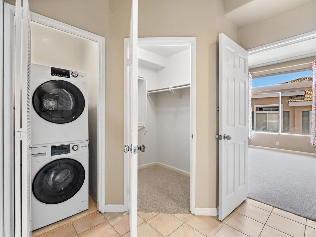 7275 Calabria Ct - photo 14