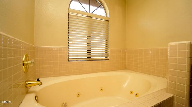 Detail Gallery Image 25 of 40 For 2131 Laurel Valley Pl, Oxnard,  CA 93036 - 5 Beds | 3/1 Baths