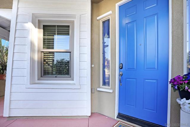2361 porch swing st, Chula Vista CA: https://media.crmls.org/mediaz/43cb570d-1b60-48f1-88dd-fa38a6cafae5.jpg