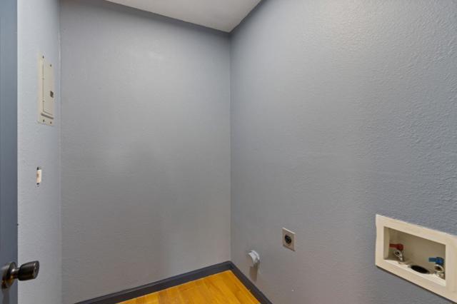 383 N Sunnyvale Avenue, Sunnyvale CA: https://media.crmls.org/mediaz/43ccddb2-7822-4e0f-aa3f-bc9e814859b3.jpg