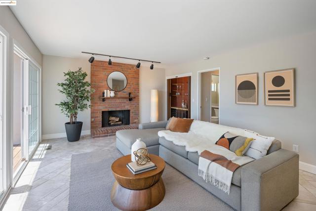 1051 Lea Drive, San Rafael CA: https://media.crmls.org/mediaz/43cd1400-dc58-4e6b-b688-23cb519c3930.jpg