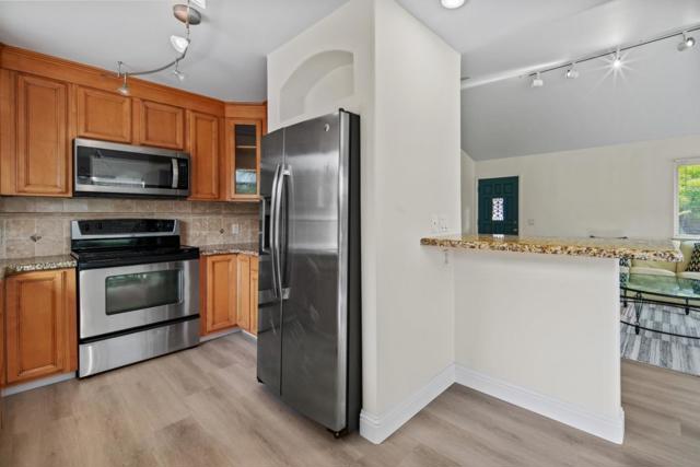 1109 McClellan Avenue, Monterey CA: https://media.crmls.org/mediaz/43cd6b3f-9a90-4e6b-98a9-a1aa4ff19160.jpg