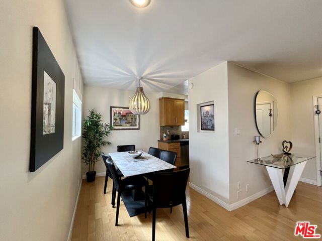 1144 10th Street, Santa Monica CA: https://media.crmls.org/mediaz/43ce1909-d4a9-4739-8420-cf50ce5aa2ee.jpg