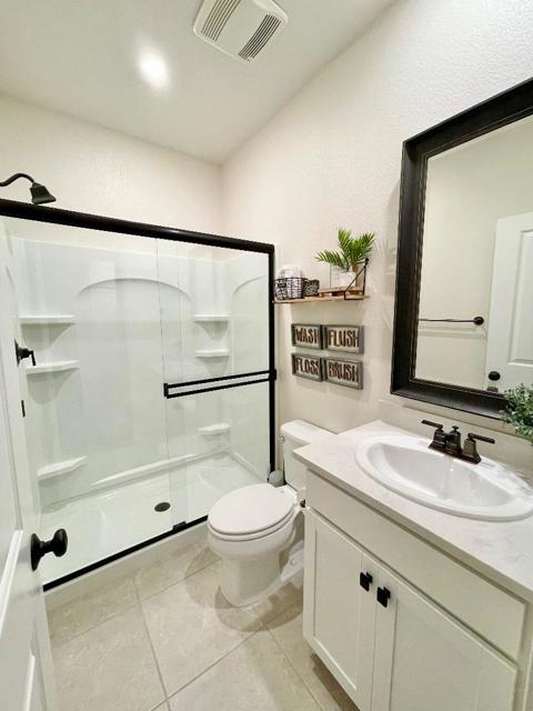 275 E Lawson Avenue, Mountain House CA: https://media.crmls.org/mediaz/43ce4488-ae59-4d36-b3ed-8ba3fef485ce.jpg