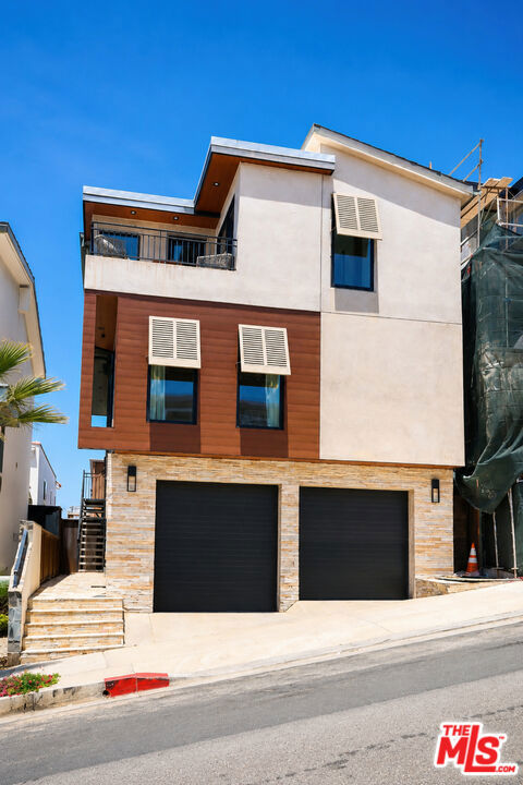 221 36th Street, Manhattan Beach, California 90266, 3 Bedrooms Bedrooms, 0 ,2 BathroomsBathrooms,Residential,For Sale,36th,0,26836511