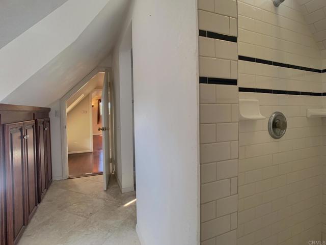 Image 26 of 30 For 10252 Oak Grove Dr