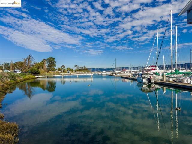 7 Commodore DR, Emeryville CA: https://media.crmls.org/mediaz/43ceab6c-eea4-4466-8f10-3c9dd967d305.jpg