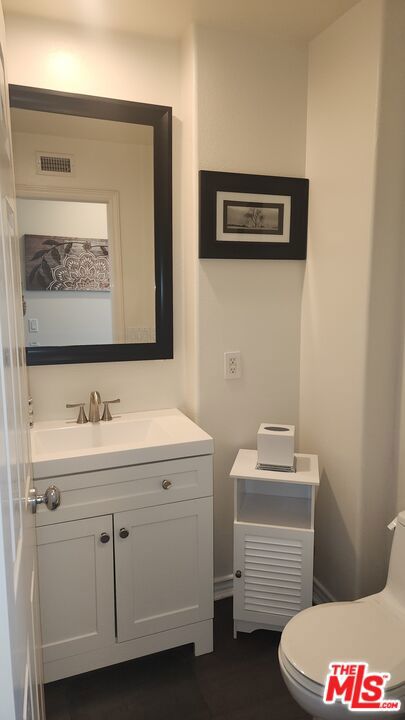 5 Marisol, Newport Coast CA: https://media.crmls.org/mediaz/43cef004-59fd-4cff-9444-7f802736c2f4.jpg