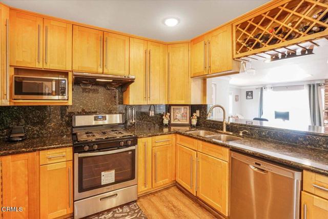 Detail Gallery Image 12 of 28 For 429 Walter Ave, Newbury Park,  CA 91320 - 4 Beds | 2 Baths