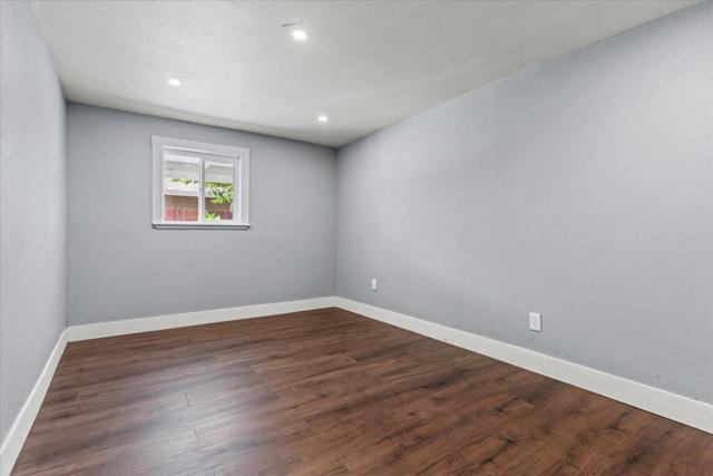 3803 22nd Avenue, Sacramento CA: https://media.crmls.org/mediaz/43cfeb39-cea2-4a84-ac44-a163c7101ec2.jpg