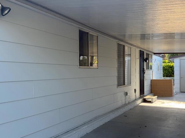 14 International Boulevard, Rancho Mirage CA: https://media.crmls.org/mediaz/43d00934-14ef-4361-9f48-4d382fbb6a33.jpg