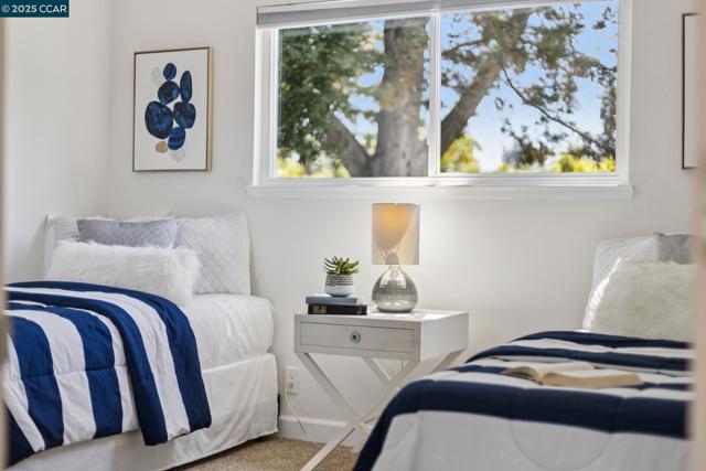 36 Playa Ct, San Ramon CA: https://media.crmls.org/mediaz/43d14cdb-9266-48fd-8dd7-4a330c821323.jpg