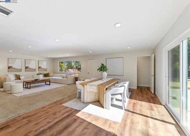 957 Ina Dr, Alamo CA: https://media.crmls.org/mediaz/43d22c83-61dd-46a2-99c2-90917255d193.jpg