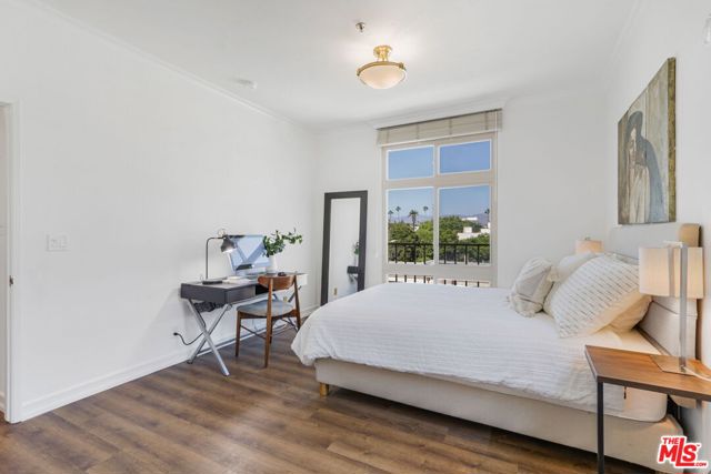 2 Bed Home for Sale in Santa Monica, California
