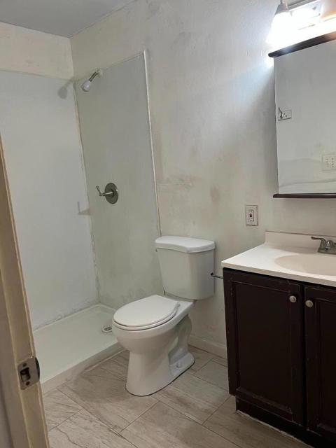 916 Acosta Plaza, Salinas CA: https://media.crmls.org/mediaz/43d36334-c433-473e-93b5-82af2e8aeedc.jpg