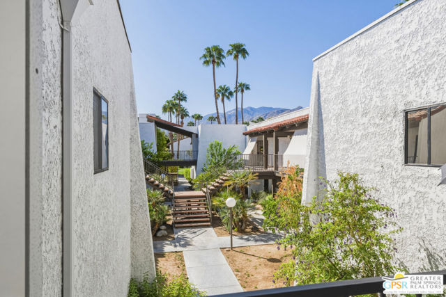 2240 S Palm Canyon Drive #24, Palm Springs, CA 92264