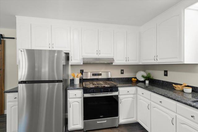 1221 Santa Paula Avenue, San Jose CA: https://media.crmls.org/mediaz/43d3d084-871c-42b1-91b0-6aaca4af90f0.jpg