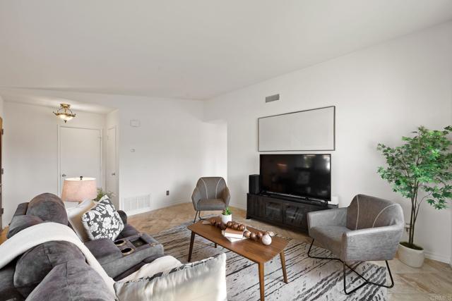 Detail Gallery Image 5 of 41 For 601 Judson St, Escondido,  CA 92027 - 3 Beds | 2 Baths