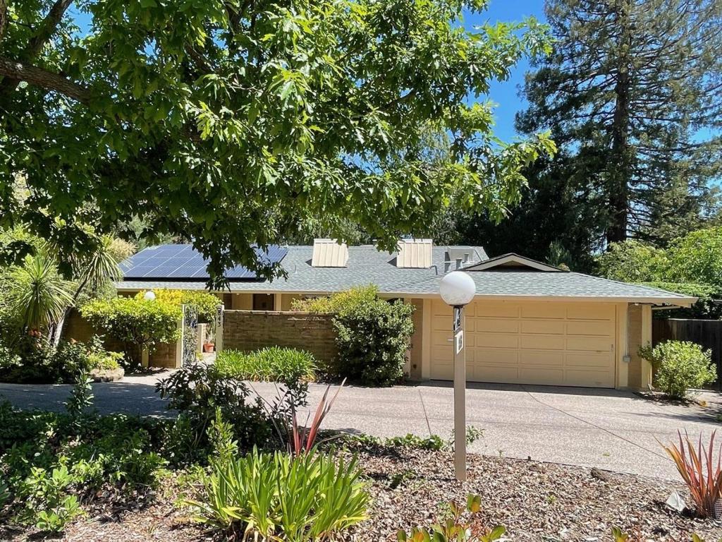 843 Sonoma Terrace