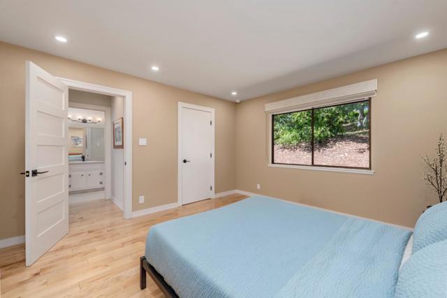 165 Golden Oak Drive, Portola Valley CA: https://media.crmls.org/mediaz/43d4b5e4-c696-48bd-9399-9b0a87f98d41.jpg