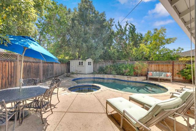 1249 Marilyn Court, Mountain View CA: https://media.crmls.org/mediaz/43d4bbb4-afed-4d4b-99e8-07656cde9530.jpg