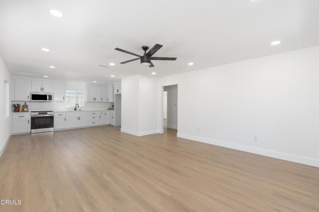 Detail Gallery Image 9 of 21 For 5842 Satsuma Ave #2,  North Hollywood,  CA 91601 - 2 Beds | 1 Baths