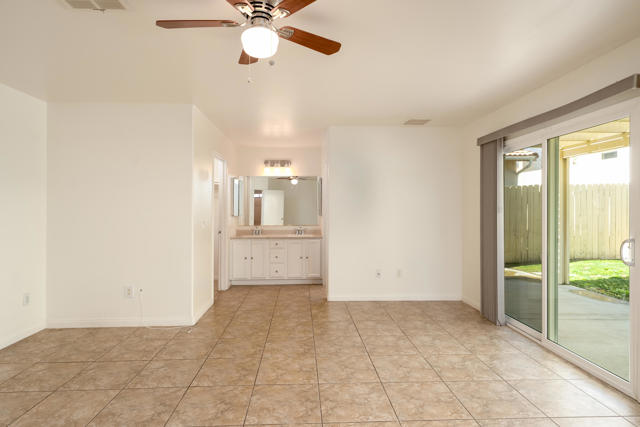53215 Avenida Alvarado, La Quinta CA: https://media.crmls.org/mediaz/43d91dbc-e92b-4e3b-a0bd-c6bb3ab1b986.jpg