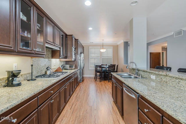 Detail Gallery Image 8 of 42 For 1541 Windshore Way, Oxnard,  CA 93035 - 2 Beds | 2 Baths